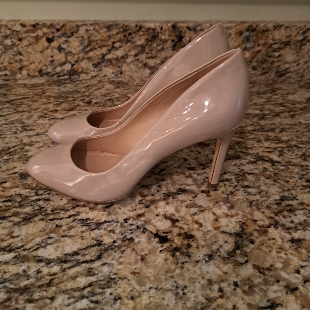BCBG heels